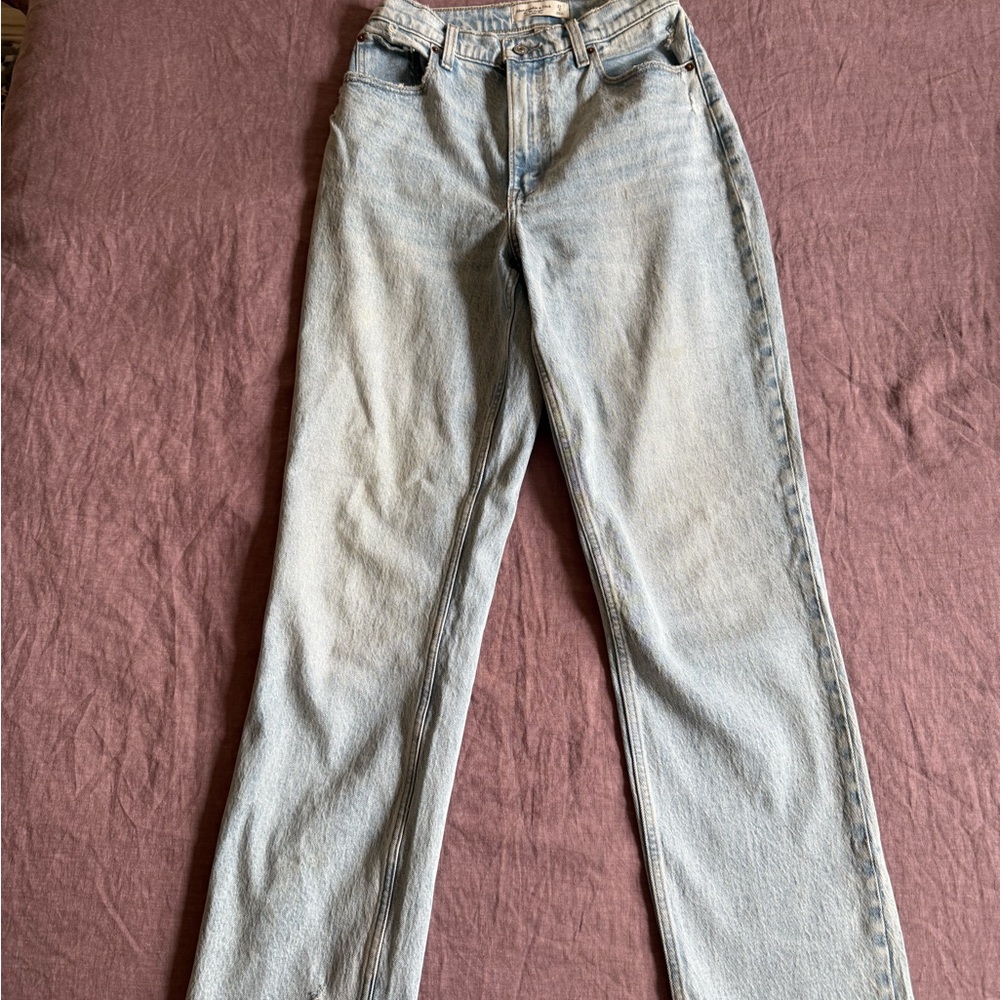 Abercrombie Curve Love 90s Straight High Rise Jean